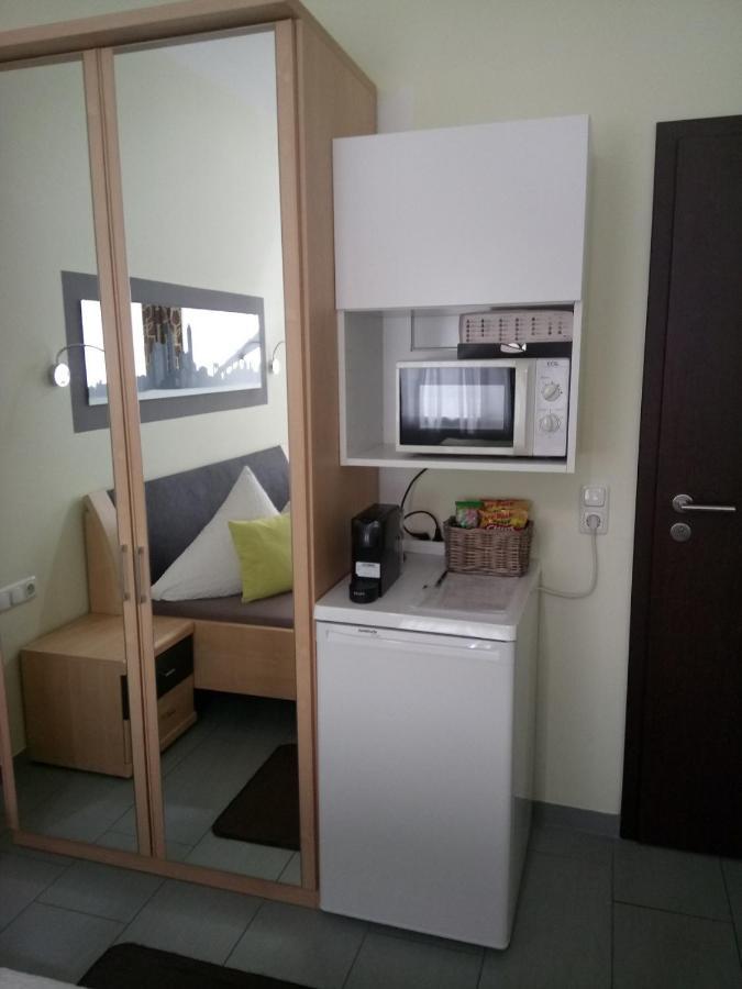 Cafe Und Pension Ringer Vilseck Extérieur photo